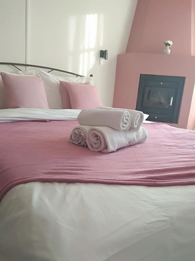 Karavos Hotel 波尔塔里亚 外观 照片